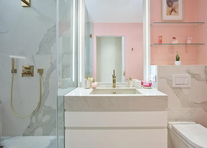 Maison Panthere - Luxury Harbour Apartment